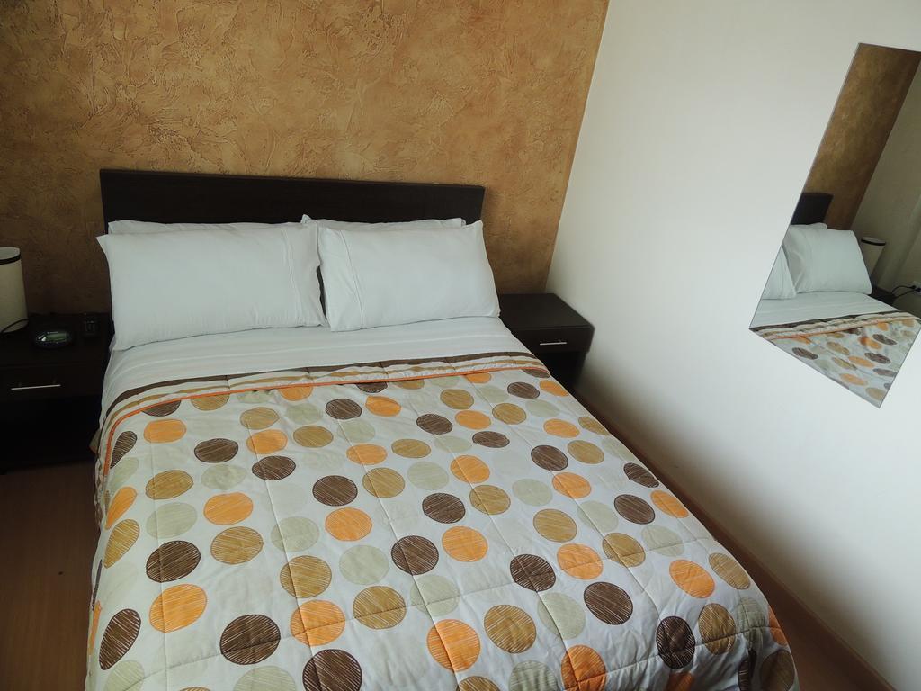 Titan Hotel & Spa Bogotá Chambre photo