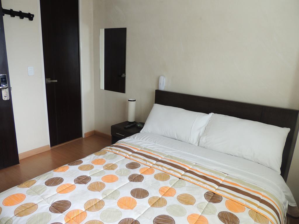 Titan Hotel & Spa Bogotá Chambre photo