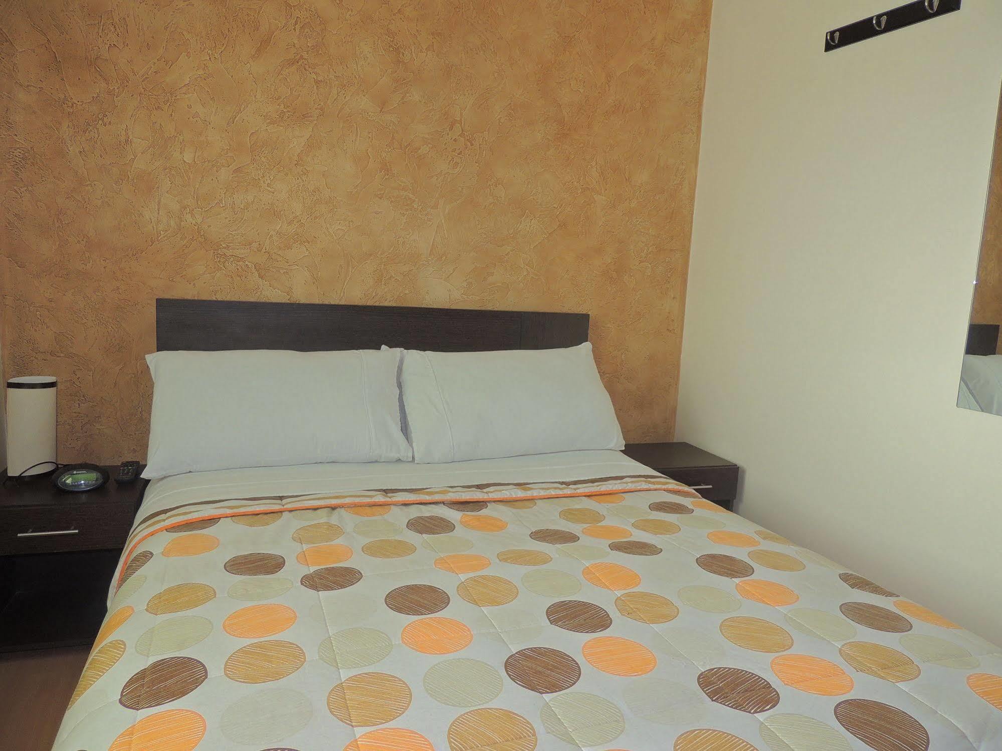Titan Hotel & Spa Bogotá Extérieur photo