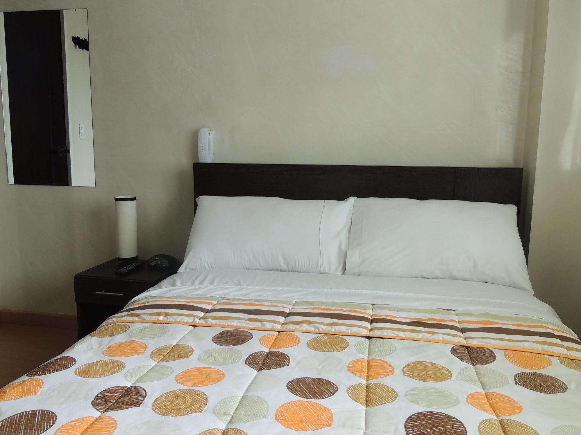 Titan Hotel & Spa Bogotá Extérieur photo